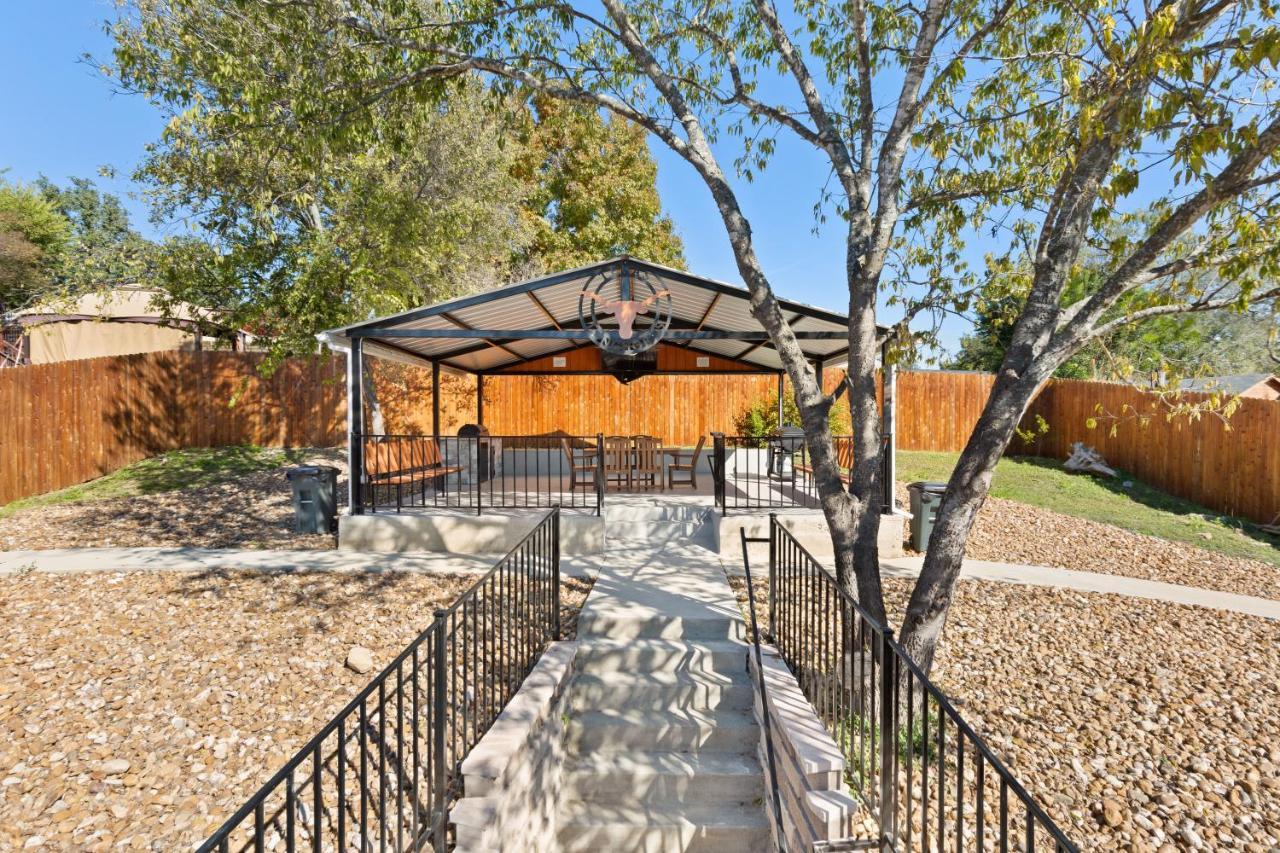Вилла Cyc Eclectic Back House With Bbq Gazebo Сан-Антонио Экстерьер фото